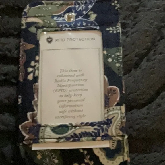 NWT Vera Bradley Zip IDCase/ wallet - Picture 9 of 10